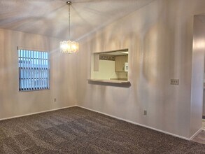 423 Falcon Ave in Edgewater, FL - Building Photo - Building Photo