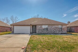 8714 Garrett St in Needville, TX - Building Photo - Building Photo