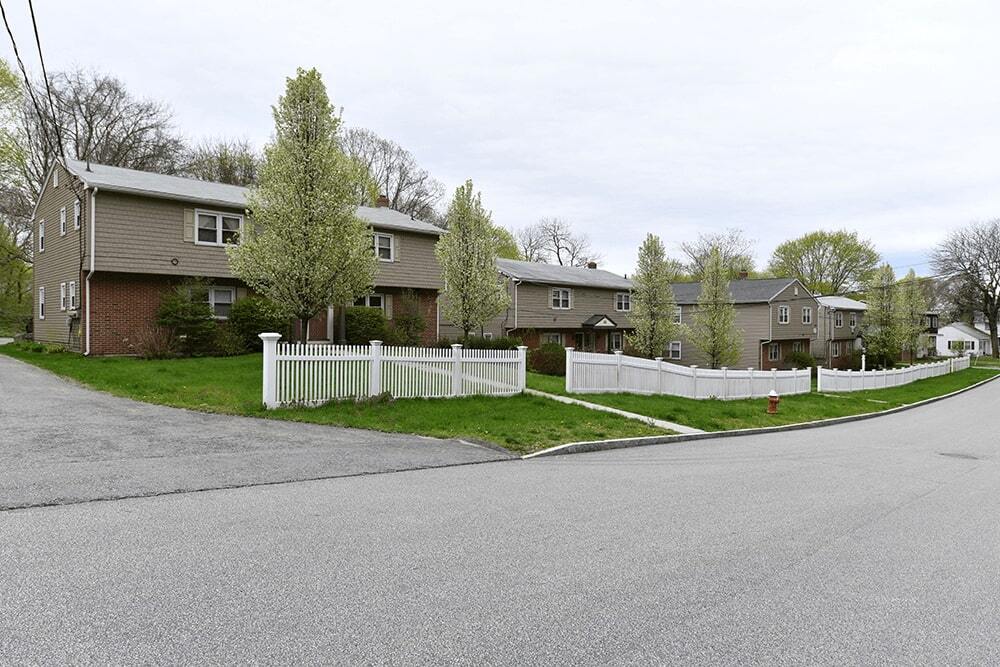 Harbortree Apartments in New London, CT - Building Photo