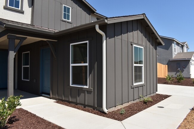 property at 4049 Cinnabar Ave