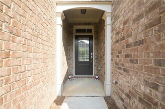 5820 Shiloh Woods Dr in Cumming, GA - Foto de edificio - Building Photo