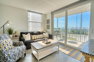 1030 Hickory Blvd in Bonita Springs, FL - Building Photo