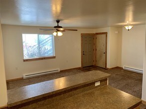 3758 Travertine Way-Unit -Unit 3 in Helena, MT - Building Photo - Building Photo