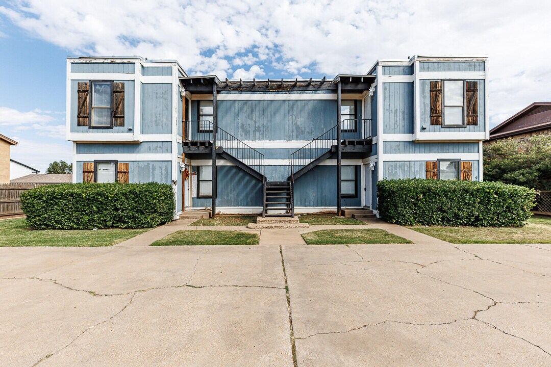 7405 Avenue X in Lubbock, TX - Foto de edificio