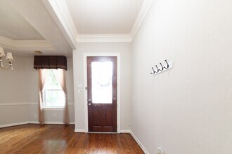 3206 Holly Thicket Dr in Houston, TX - Building Photo - Building Photo