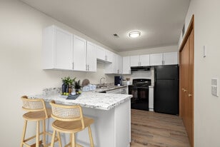 Cottages of Cottage Grove in Cottage Grove, MN - Building Photo