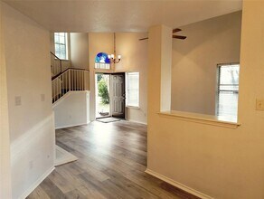 1628 W Pflugerville Pkwy in Round Rock, TX - Building Photo - Building Photo