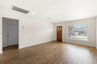 1309 Bragg St in Houston, TX - Building Photo - Building Photo