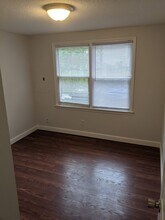 105 Starlite Dr in Carrboro, NC - Building Photo - Building Photo