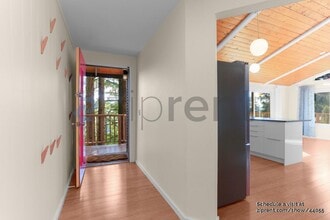 18807 56th Ave NE in Kenmore, WA - Building Photo - Building Photo