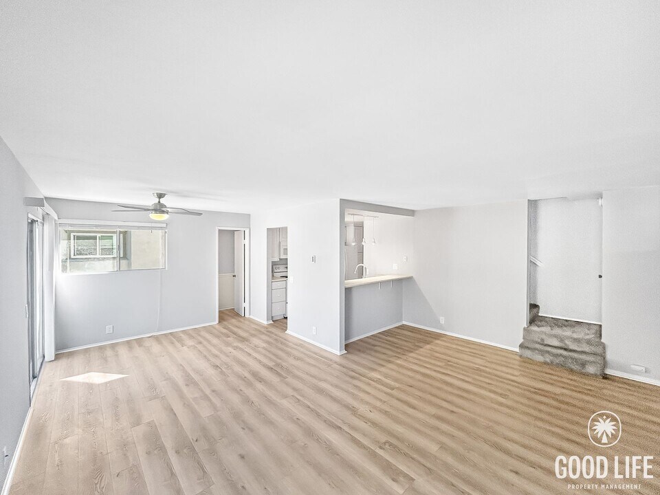 6929 Park Mesa Way in San Diego, CA - Building Photo