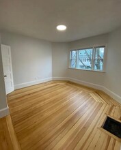 37 Spencer Ave, Unit 2 in Somerville, MA - Building Photo - Building Photo