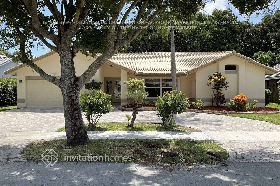 5148 NW 47th Ave in Coconut Creek, FL - Building Photo