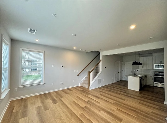 9006 Thomas Mill Dr in Glen Allen, VA - Foto de edificio - Building Photo