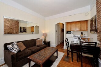 74 W 82 St in New York, NY - Building Photo - Building Photo