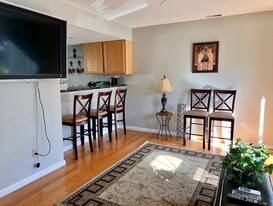 864 E Sherwood Hills Dr in Bloomington, IN - Building Photo