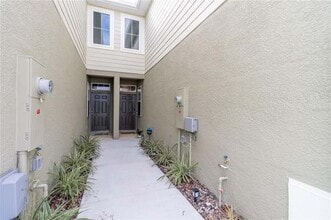 2914 Rambler Ivy Lp in Brandon, FL - Building Photo - Building Photo