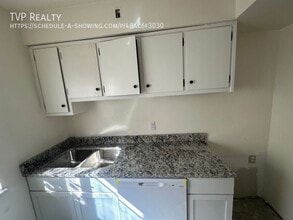 17 E Erie Ave in Lorain, OH - Building Photo - Building Photo