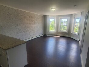 620 Dudley St, Unit 4 in Boston, MA - Building Photo - Building Photo