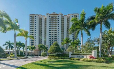 1065 Borghese Ln, Unit 1604 in Naples, FL - Building Photo