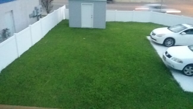 206 W Roberts Ave, Unit 1st floor in Wildwood, NJ - Building Photo - Building Photo