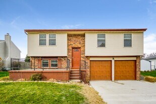 2471 Mica Ct in Grove City, OH - Building Photo
