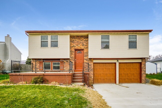 property at 2471 Mica Ct