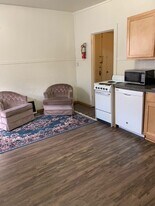 523 E Burlington St, Unit 2