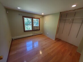 23 N Maple St in Hadley, MA - Building Photo - Building Photo