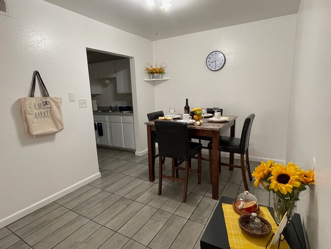 Amistad Villa in Del Rio, TX - Foto de edificio - Building Photo