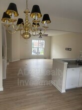 5748 Werburgh St in Charlotte, NC - Building Photo - Building Photo