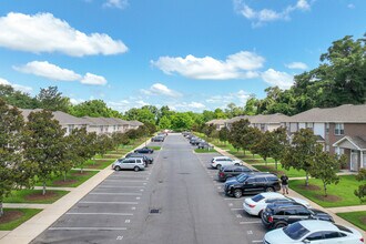 Camillia Gardens in Tallahassee, FL - Building Photo - Building Photo