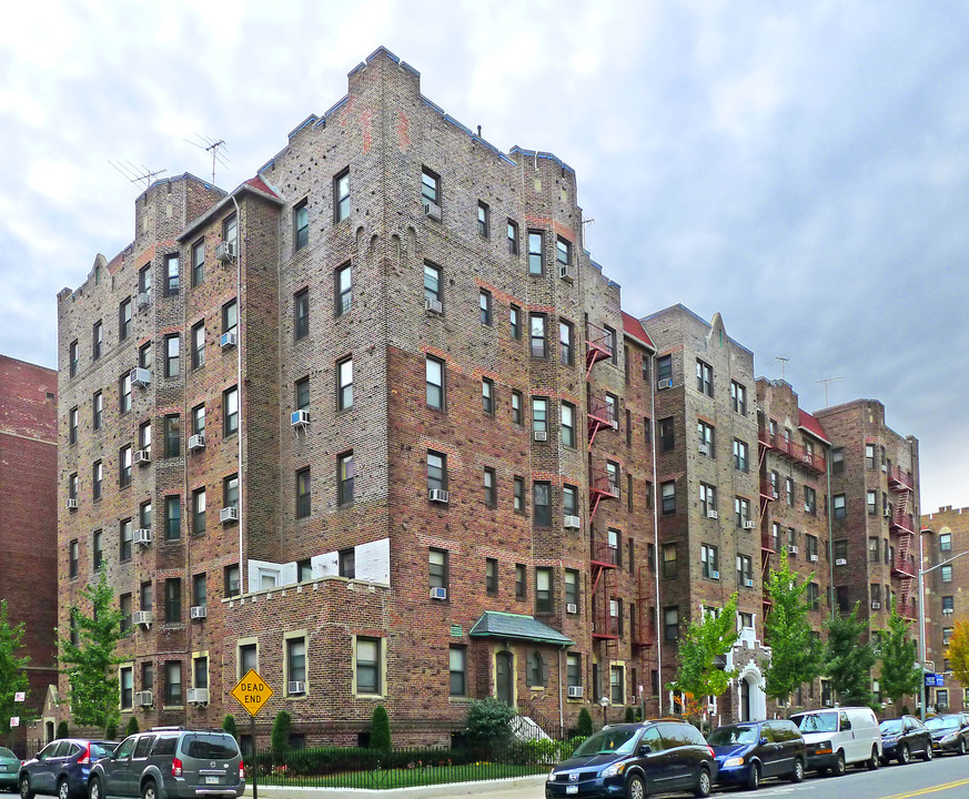 900 Avenue H in Brooklyn, NY - Foto de edificio