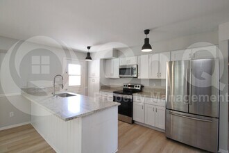 537 E Laguna Dr in Tempe, AZ - Building Photo - Building Photo