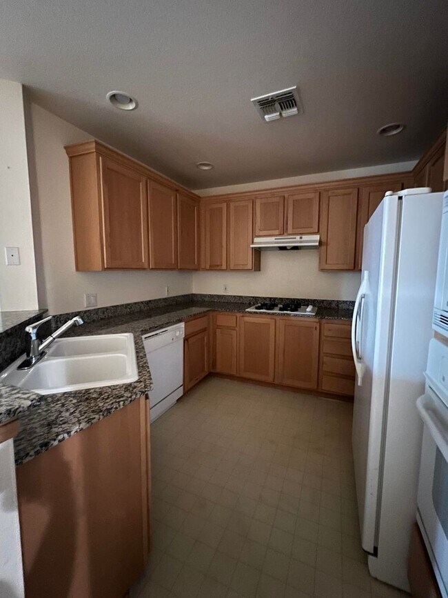 39 E Agate Ave in Las Vegas, NV - Building Photo - Building Photo
