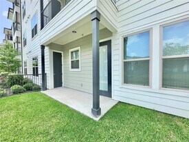 3030 Greenbusch Rd in Katy, TX - Building Photo