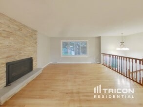 6421 Limerick Dr in Edina, MN - Building Photo - Building Photo