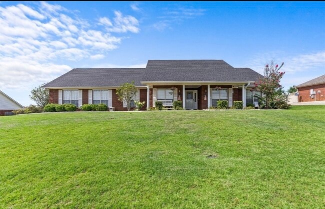 108 Fieldstone Dr in Enterprise, AL - Building Photo - Building Photo
