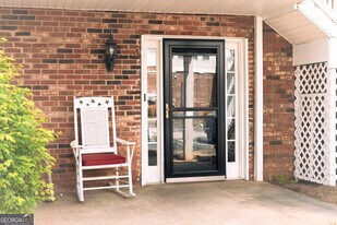 12 Intown Pl in Fayetteville, GA - Building Photo