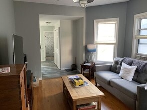 38 Columbus Ave, Unit 4 in Somerville, MA - Building Photo - Building Photo