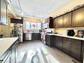 14 Woodmont St, Unit 1 in Boston, MA - Building Photo - Building Photo