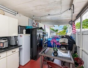 250 NW 55th Ct in Miami, FL - Building Photo - Building Photo