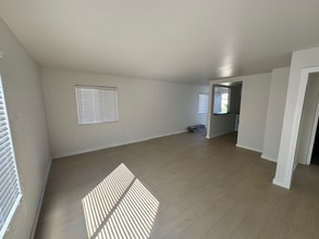8939 Mango Ave in Fontana, CA - Building Photo - Building Photo