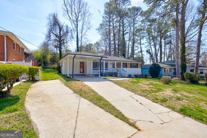 2549 Fontaine Cir in Decatur, GA - Building Photo - Building Photo