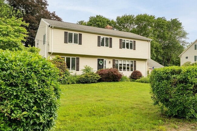 44 Williams Rd in Lexington, MA - Building Photo - Building Photo