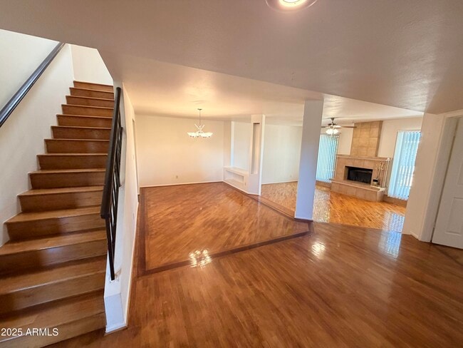 2506 E Shaw Butte Dr in Phoenix, AZ - Building Photo - Building Photo