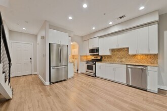 1616 Elgin St in Houston, TX - Building Photo - Building Photo
