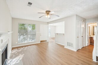 1066 Rock Creek Ln in Norcross, GA - Building Photo - Building Photo