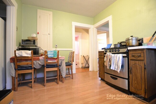 56 Claymoss Rd, Unit 2