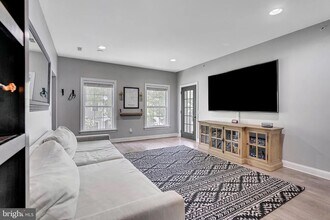 1324 W Chester Pike, Unit 115 in West Chester, PA - Building Photo - Building Photo